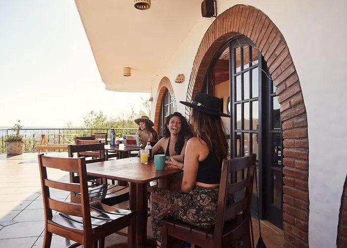 Beachside Stay At Villa Viyarte